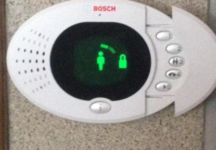 Tienerjaren Factureerbaar Nieuw maanjaar Alarminstallatie Bosch Easy te Hamme – OST Security